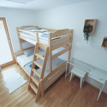 Apartma M&J モイストラナ エクステリア 写真