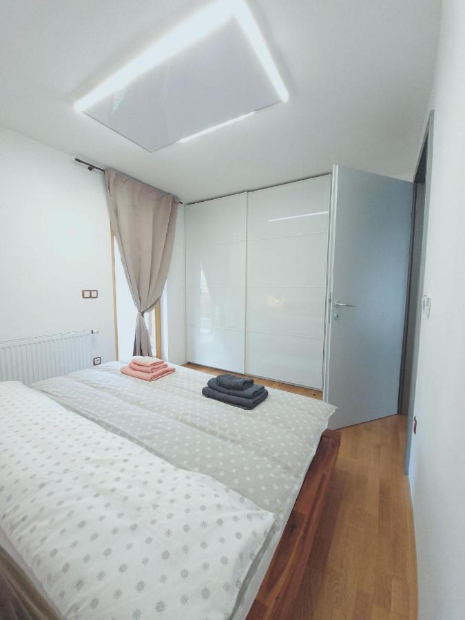 Apartma M&J モイストラナ エクステリア 写真
