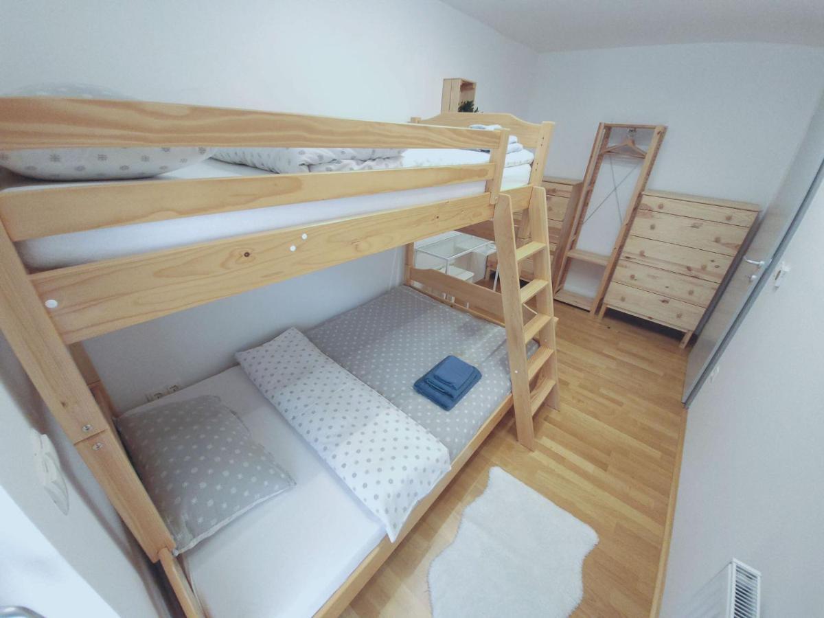Apartma M&J モイストラナ エクステリア 写真