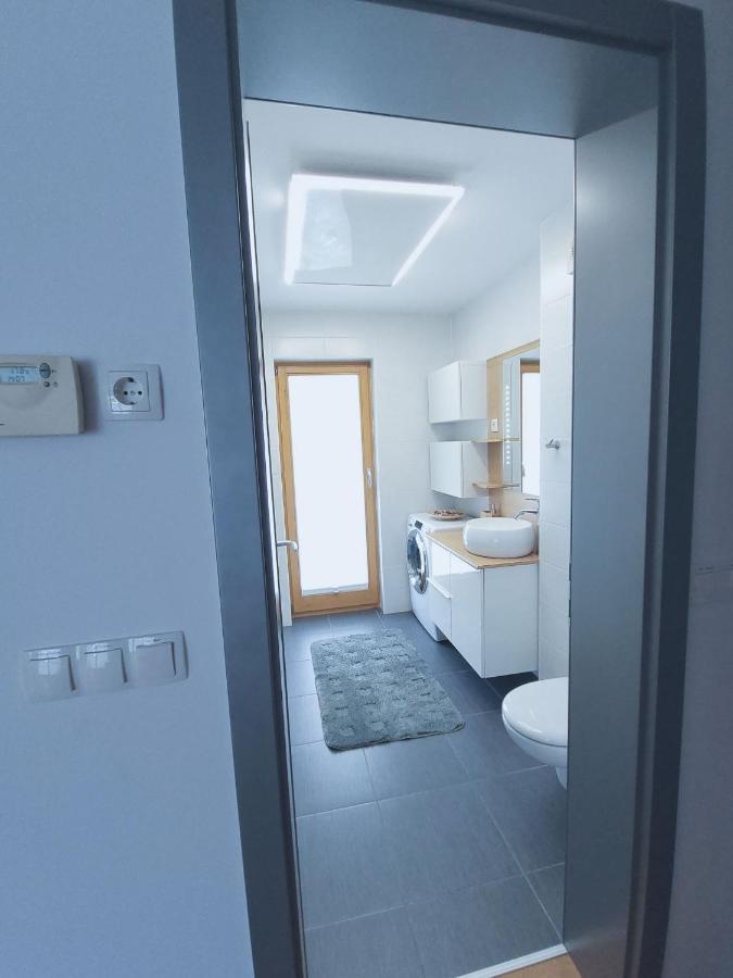 Apartma M&J モイストラナ エクステリア 写真