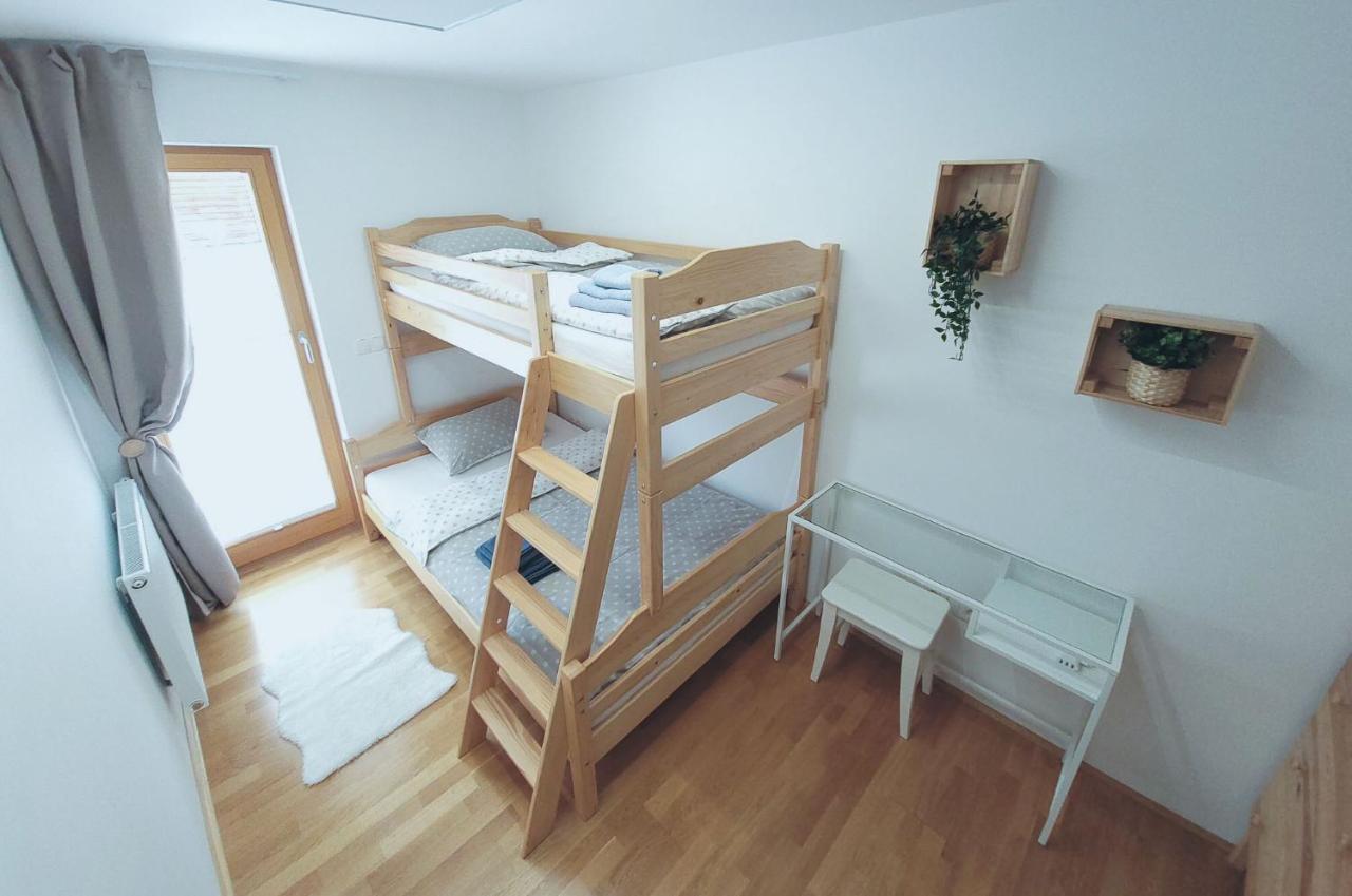 Apartma M&J モイストラナ エクステリア 写真