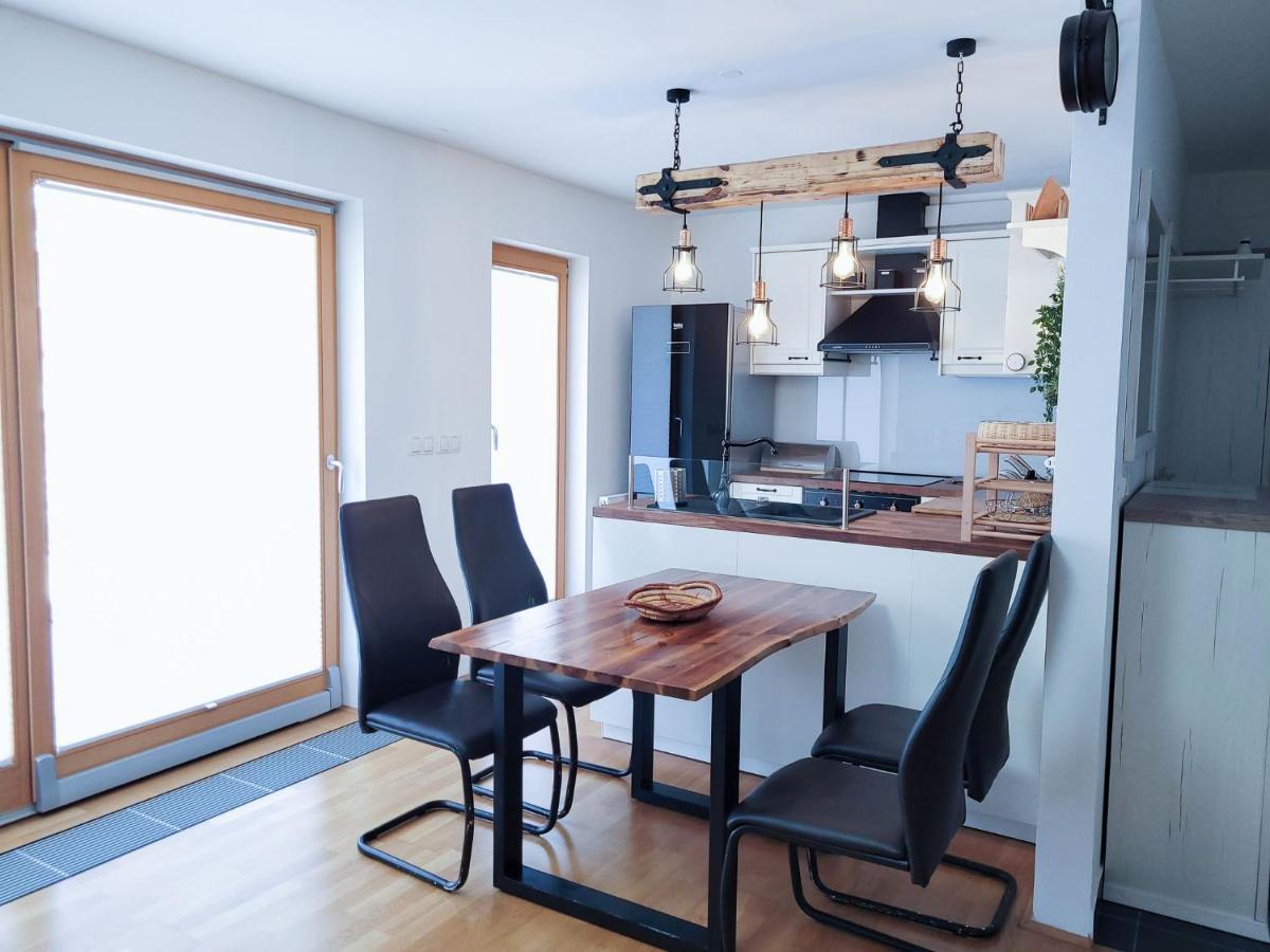 Apartma M&J モイストラナ エクステリア 写真